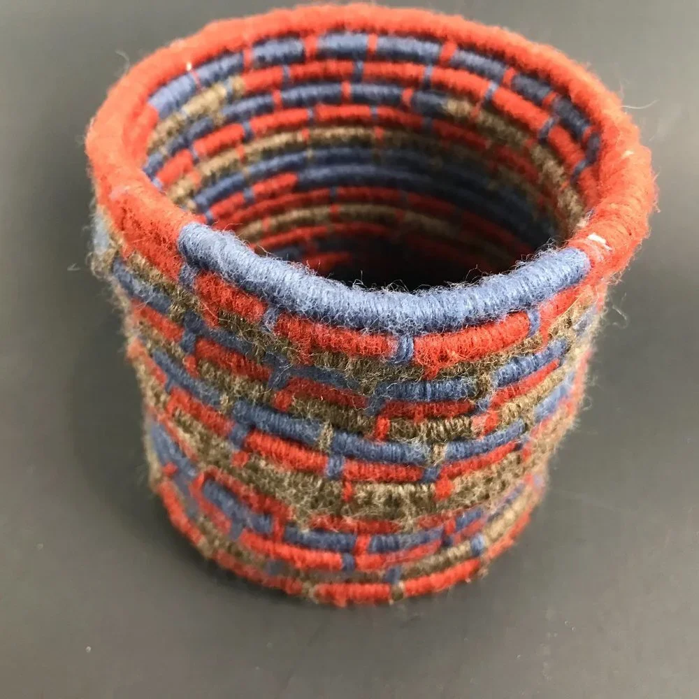 Small yarn and wire basket, 4.5 x 4 inches